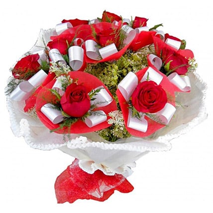 Stunning Red Roses Bouquet (12 Roses)