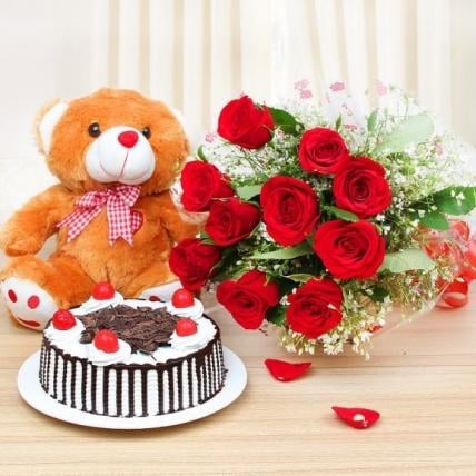 Special One Cute Combo (Roses and Cake)