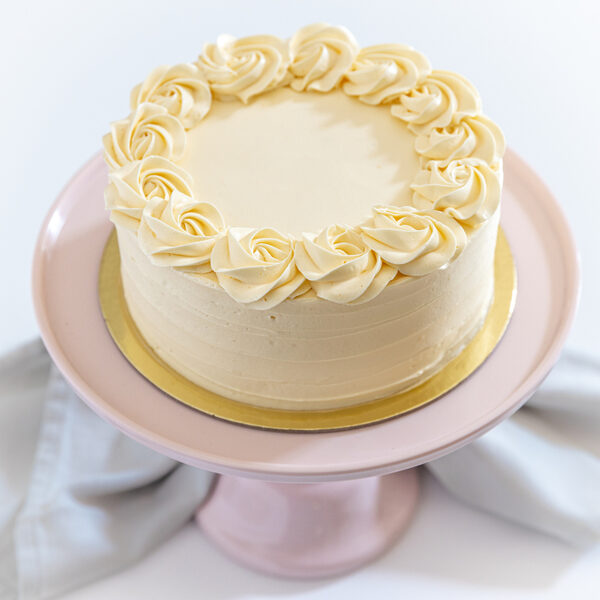Vanilla Sponge Layered Cake (Serves 8)