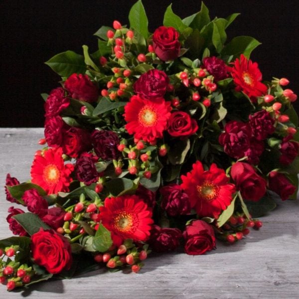 Stretcher Bouquet, Red (Small)