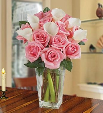Fall In Love (6 Calla Lilies And  12 Pink Roses)