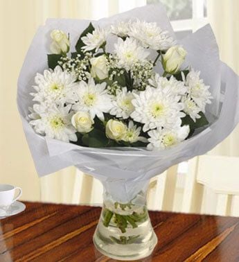 Pure White Bouquet (20 White Chrysanthemums , 6 White Roses)