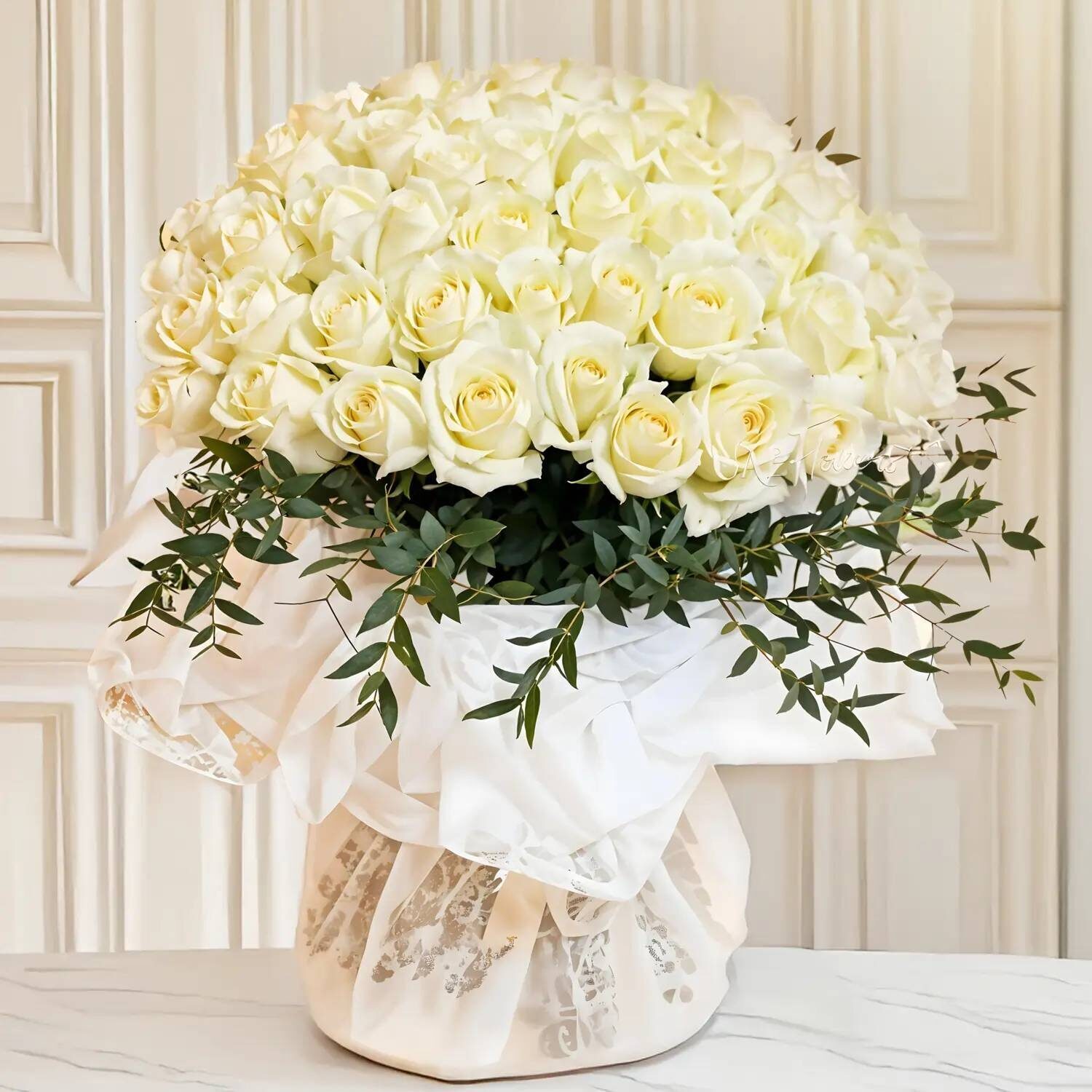 Bouquet of White Roses (Classic)
