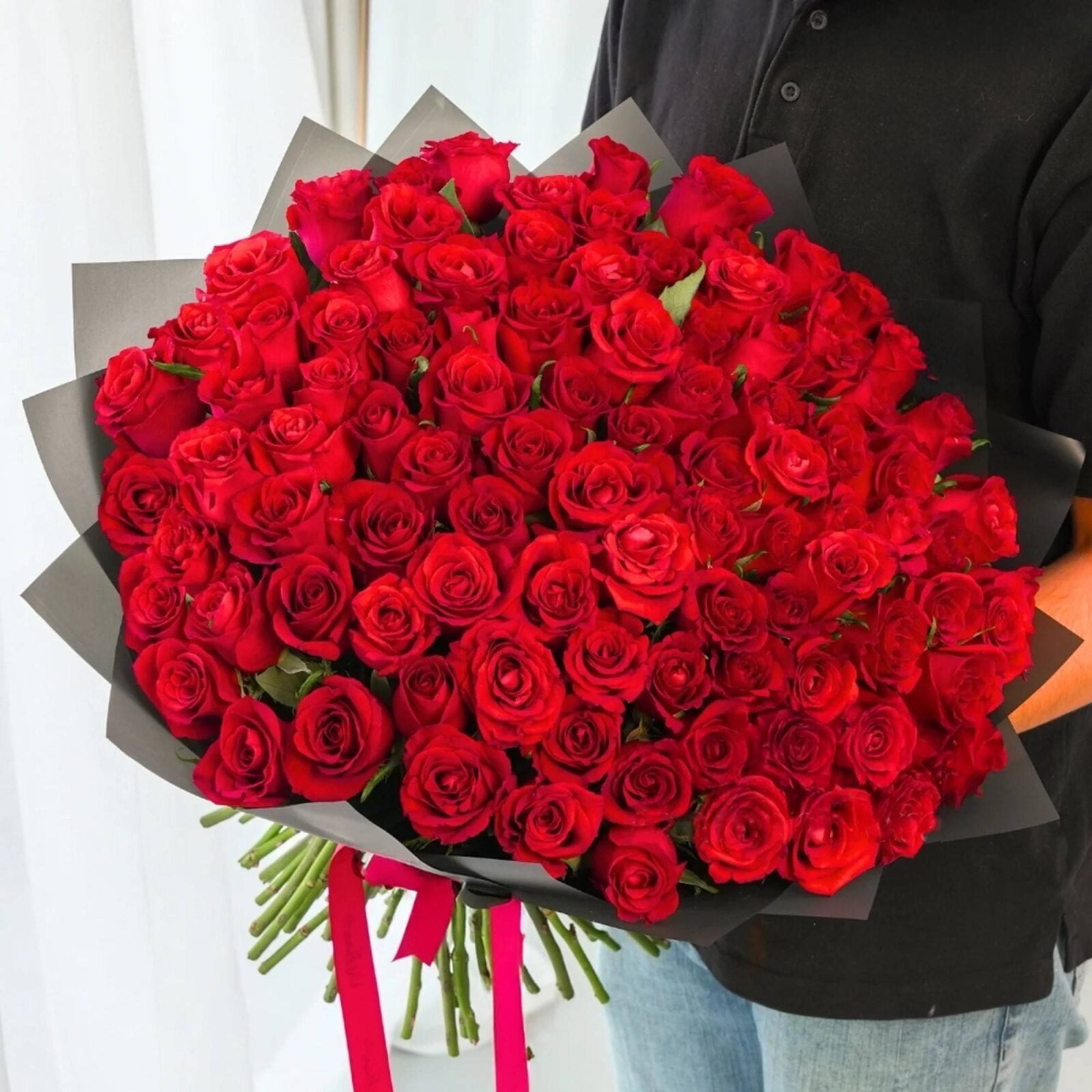Grand Love 100 Red Rose Bouquet (Classic)