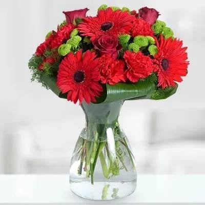 Lovely Red Posy (Classic)