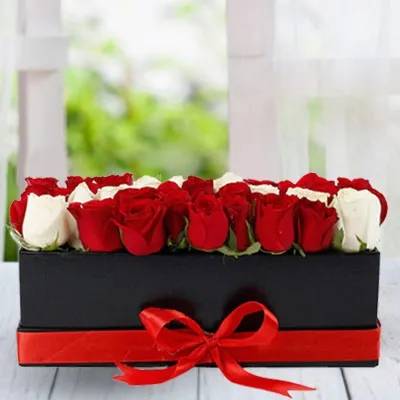 Roses In A Box (Classic)