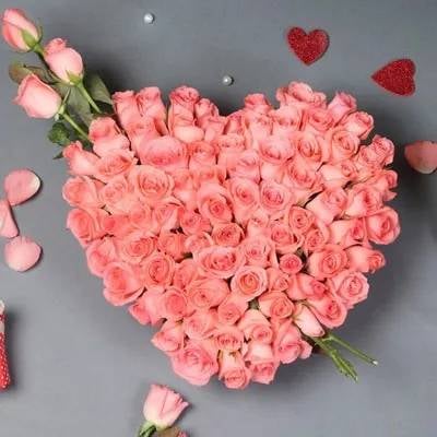 Pink Roses Heart Shaped Arrangement (Classic)
