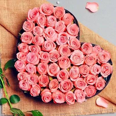 Pink Roses In Heart Shape Box (Classic)