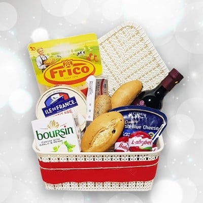 CHEESE AND WINE (1)