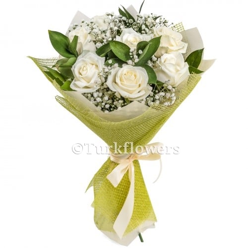 7 White Roses