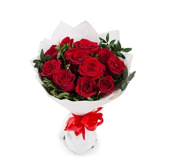 11 Red roses
