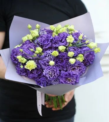 Elegant Charm – Purple Lisianthus Bouquet