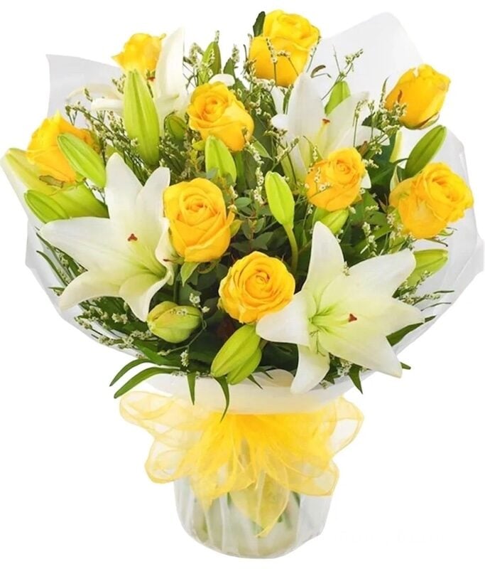 Yellow roses & lily