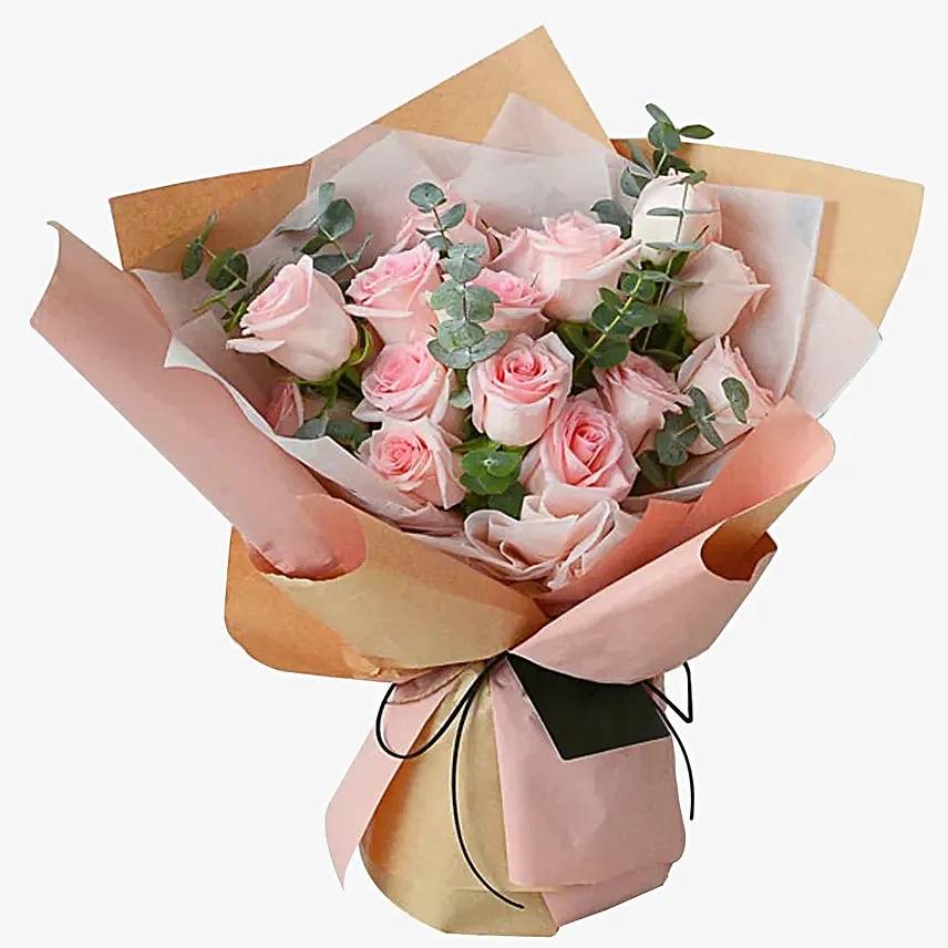 15 pink roses