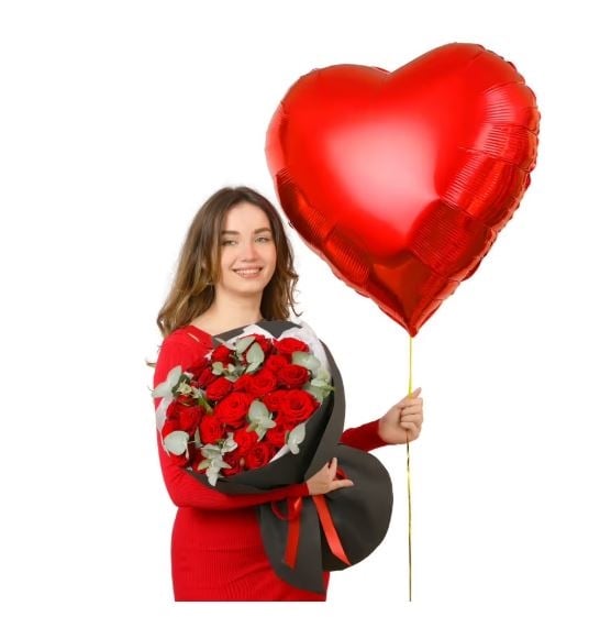 25 Red Roses Bouquet with Heart Balloon