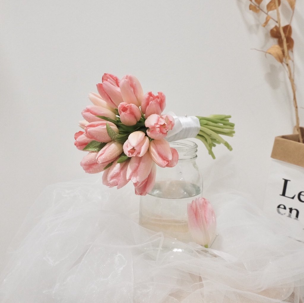 Aria Pink Tulips