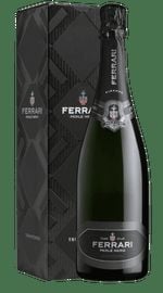 Trento Spumante Riserva Extra Brut 'Perle Nero' Magnum Ferrari 2016 (Packaging)