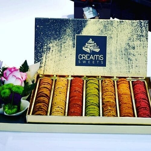 Mixed Macarons