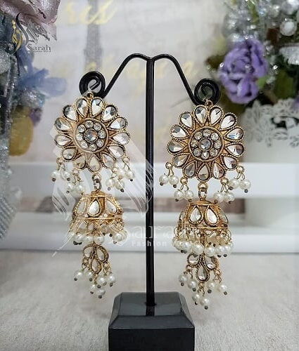 TRADITIONAL EARRINGS(5)