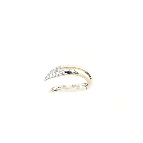WHITE GOLD EARRINGS WITH DIAMONDS