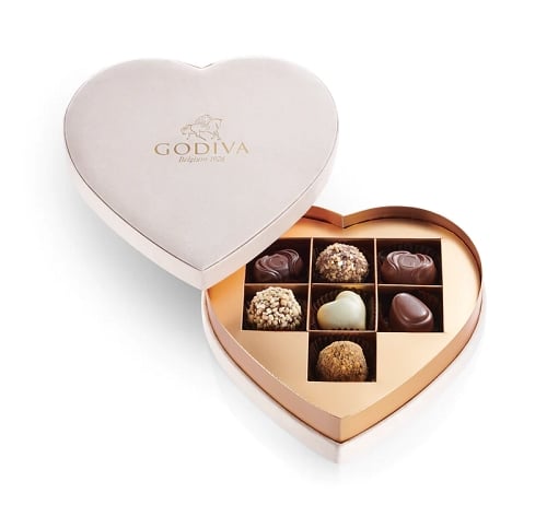 7 PCS BEIGE CHOCOLATE HEART BOX