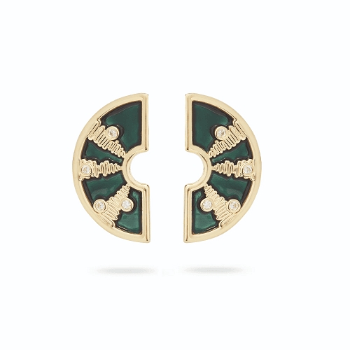 LIGHT REFLECTING POST EARRINGS