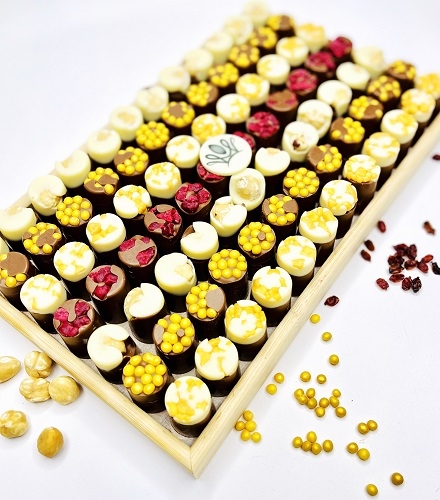 WOODEN TRAY