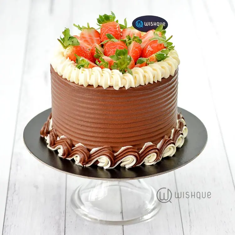 Strawberry Chocolate Cake