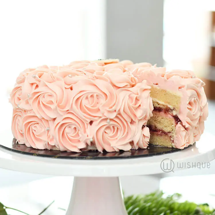 Raspberry-Puree Rose Sponge Cake