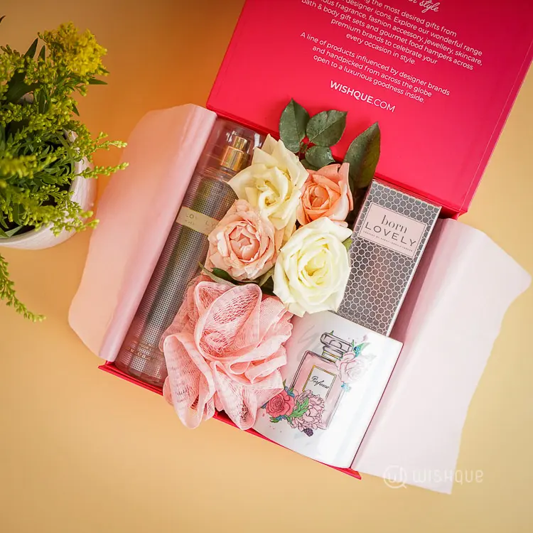 Sarah Jessica Parker Sheer Mist Gift Box