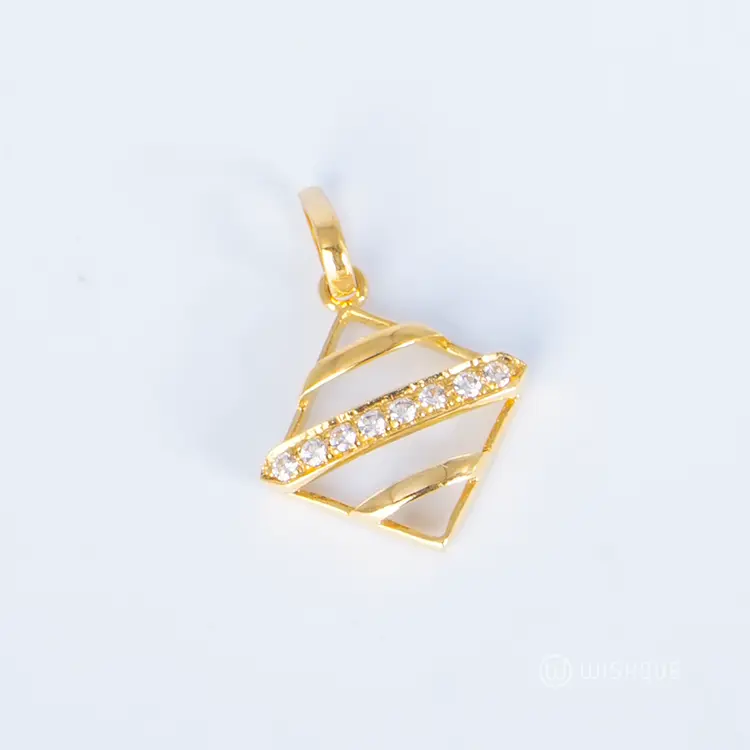 22kt Gold Square Pendant With Zercone