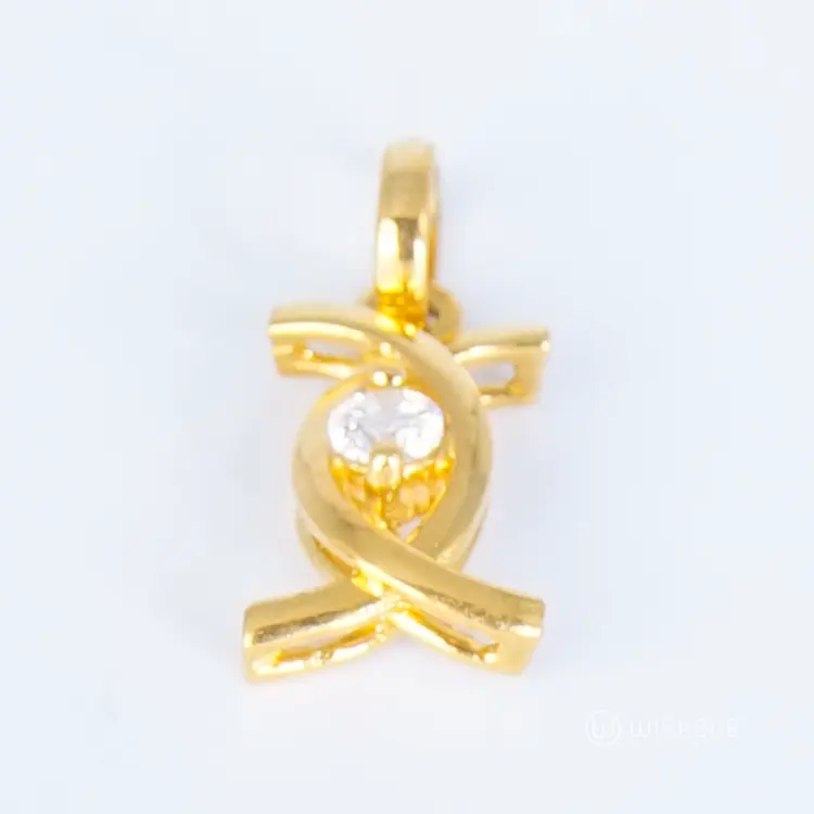 22kt Gold Pendant With Zercone