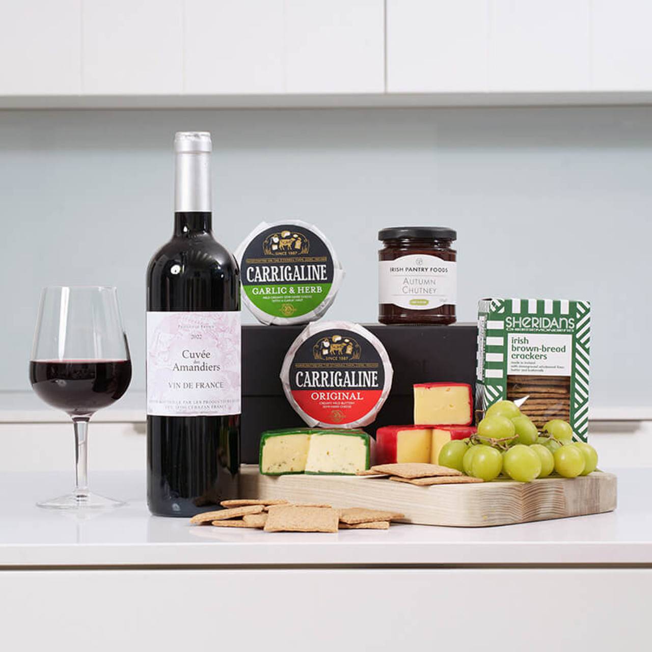 Red Wine & Cheese Gift Box