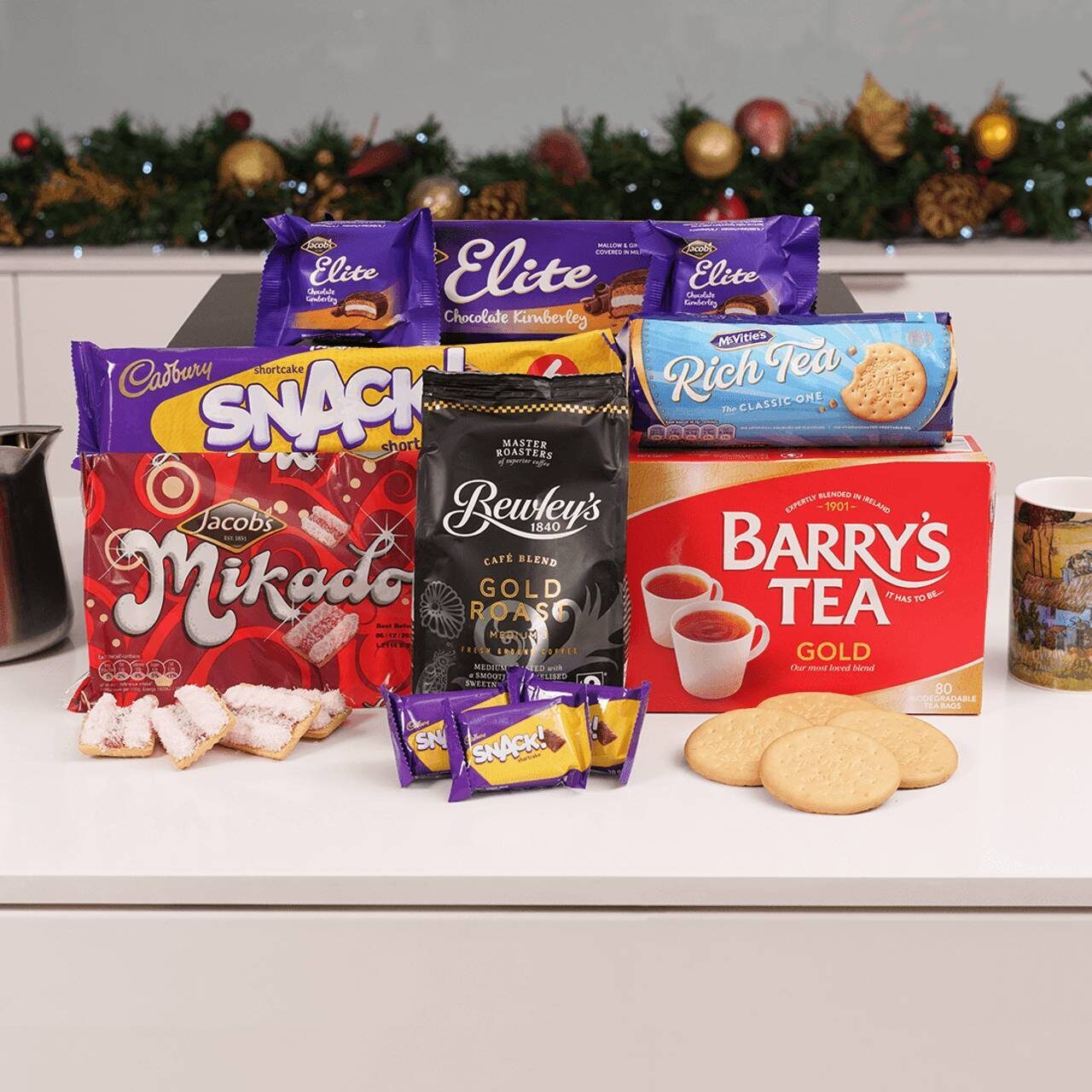 The Irish Tea And Treats Box