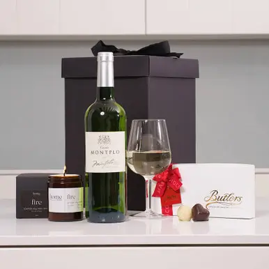 Fine White Wine, Chocolate and Candle Gift Set