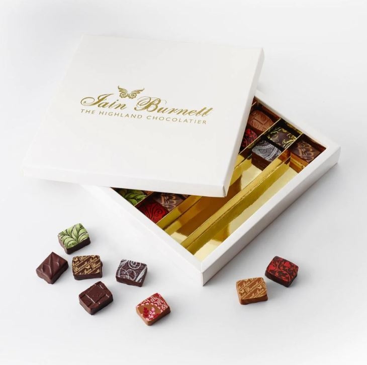 90 ENROBED VELVET TRUFFLES OR VELVET PRALINES