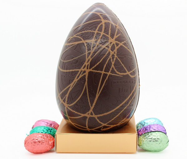 Dark Chocolate Drizzle Egg With Belgian Praline Eggs
