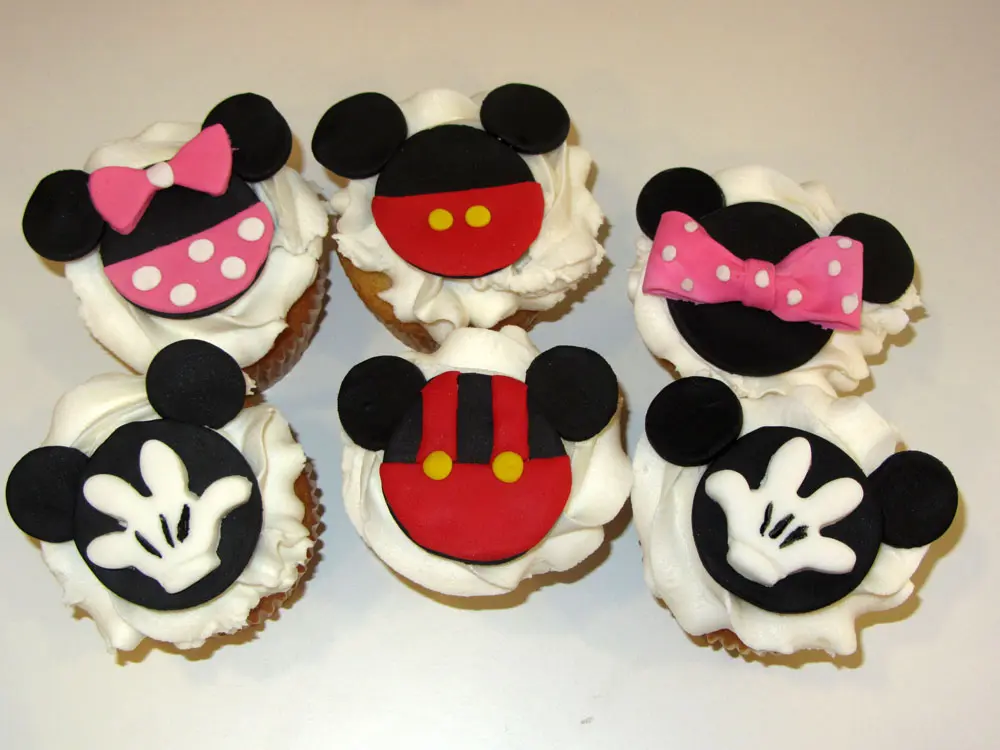 Mickey/Minnie Mouse Cupcakes