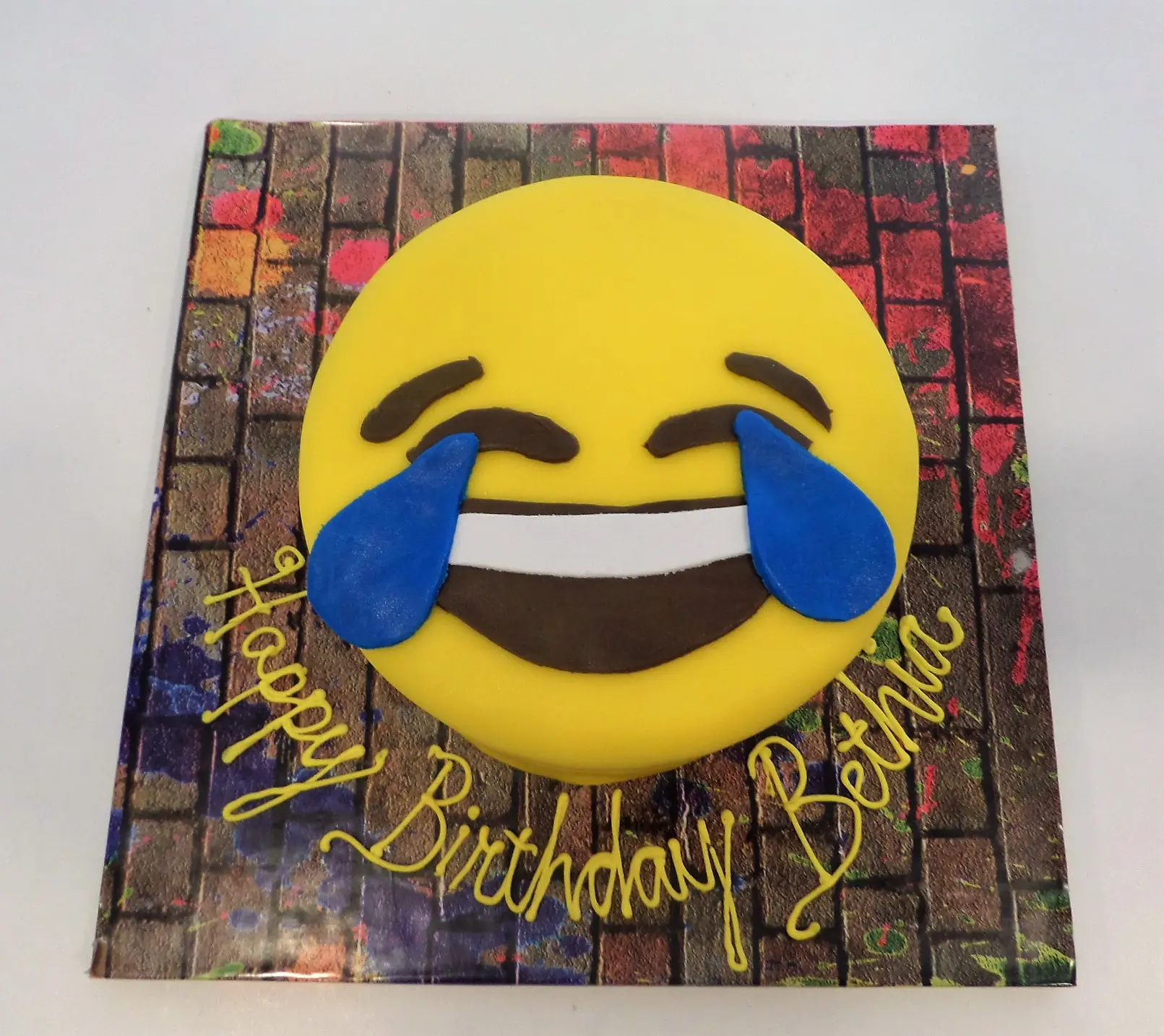 Emoji Cake (Six Inch)