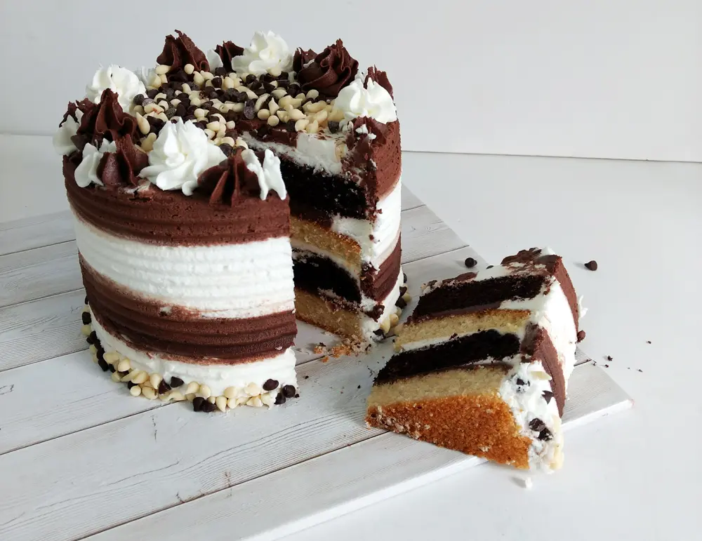 Choconilla Cake (Six inch)