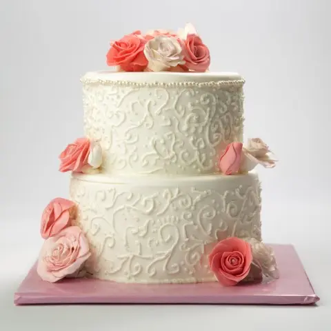 White with Pink Roses Cake