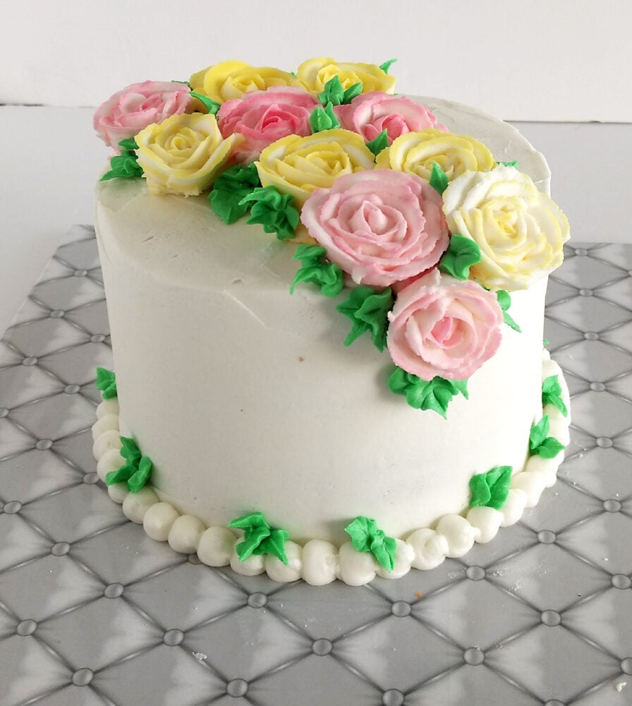 Vanilla Cake Classic (Six inch)