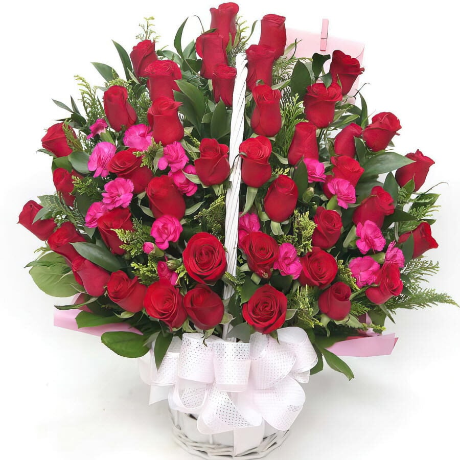 100 roses basket