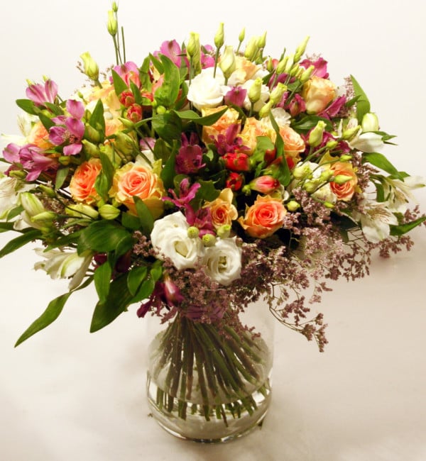 Beautiful dream pink, white and lilac roses, alstromerias, lisianthus etc (Deluxe)