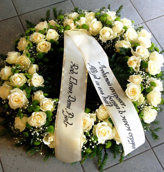 Wreath with white roses