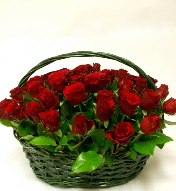 Flower basket 50 with medium red rose