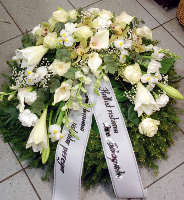 Wreath: Callas, Lilys, Roses, Orchids etc