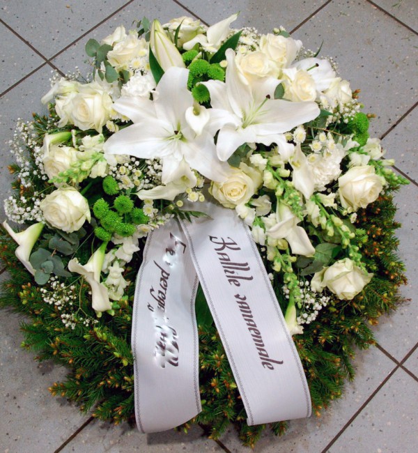 Wreath: white and green Lilys, Roses, Callas, etc.