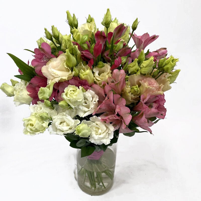 Simple Pink- alstromerias and lisianthus (Classic)