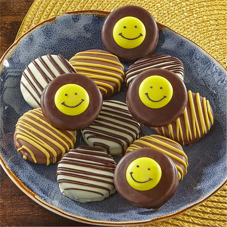 Belgian Chocolate Dipped Smile Sensation Oreo® Cookies